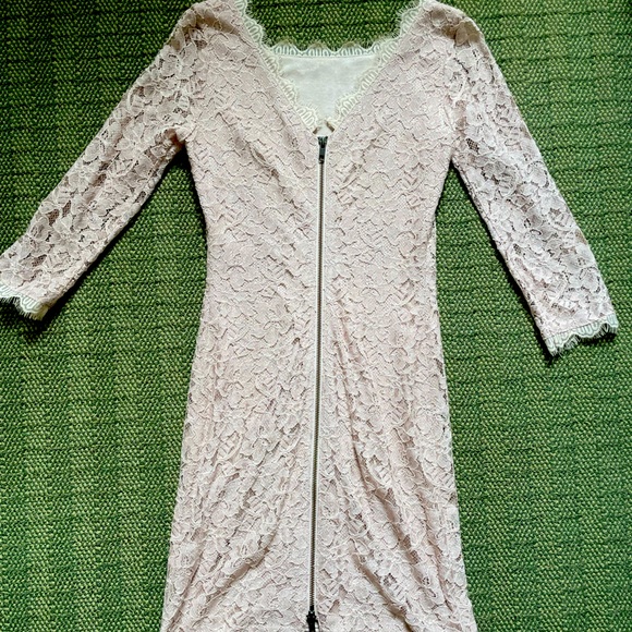 Diane Von Furstenberg Zarita Lace Dress - Picture 8 of 9